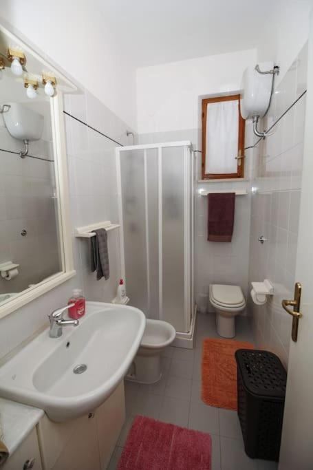 La Casa Di Carlo Apartamento SantʼAntìoco Exterior foto